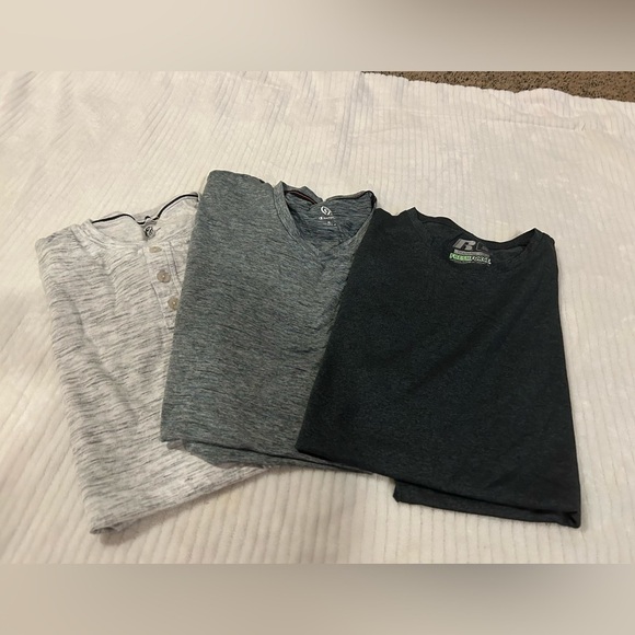 50%off w♥️ 3 lot Lee button-champion-Russell T-shirts casual size XL - Picture 1 of 8